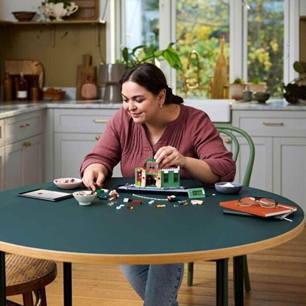 LEGO İCONS FRENCH CAFE 1101 PRÇ.