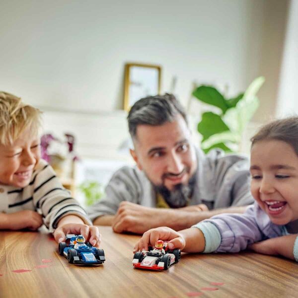 LEGO CITY F1 WİLLİAMS VE HAAS F1 YARIŞ ARABALARI