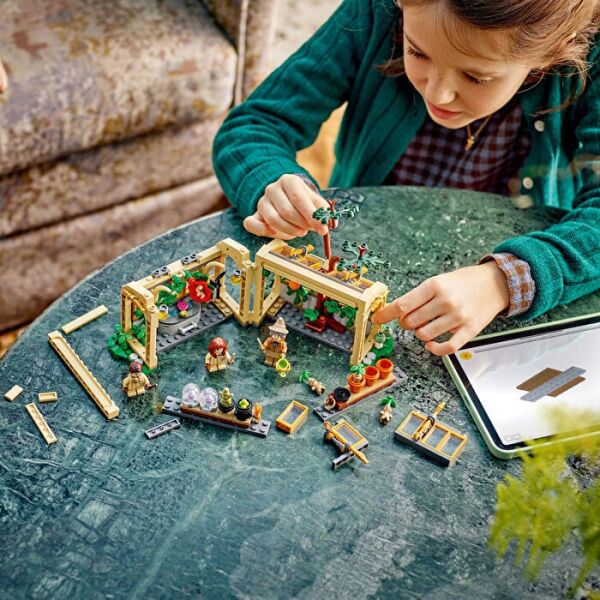 LEGO HARRY POTTER HOGWARTS ŞATOSU BİTKİBİLİM DERSİ