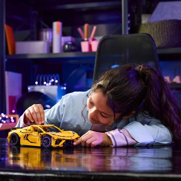 LEGO TECHNİC CHEVROLET