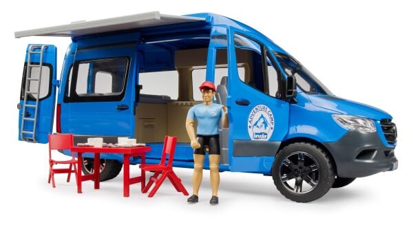 BRUDER  MERCEDES BENZ SPRINTER KARAVAN AKS. VE SÜRÜCÜSÜ