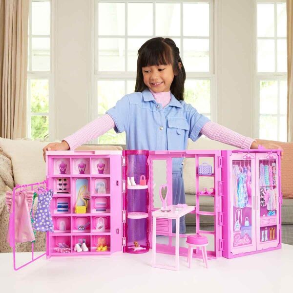 BARBIE MODA GUZELLİK RUYA GARDROBU VE BEBEK