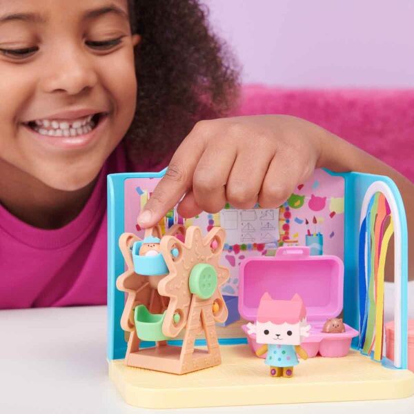 GABBYNİN HAYAL EVİ KARTON YAVRU KEDİ CRAFT-A-RİFFİC