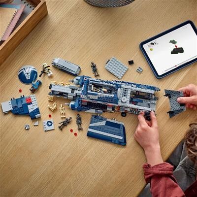 LEGO STAR WARS - FELUCİA SAVAŞI SEPARATİST MTT 976 PRÇ. +9 YAŞ