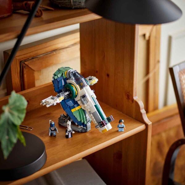 LRGO STAR WARS JANGO FETTİN STARSHİPİ 707 PRÇ +9 YAŞ