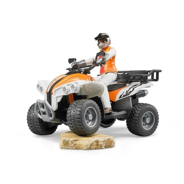 ATV ARACI VE SÜRÜCÜSÜ