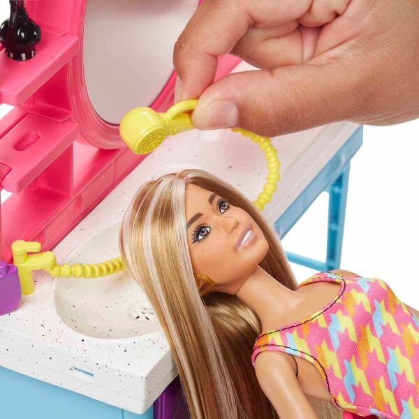 BARBIE MUHTEŞEM KUAFOR