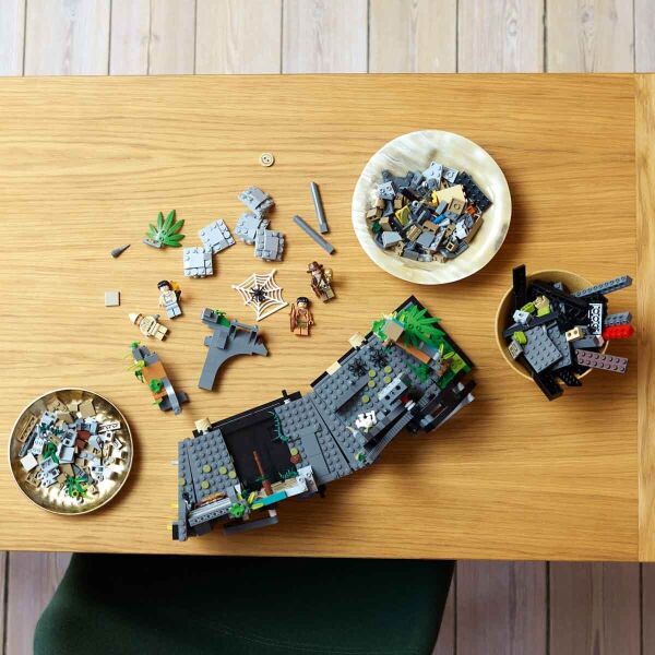LEGO INDIANA JONES ALTIN İDOLÜN TAPINAĞI