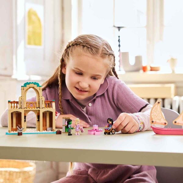 LEGO WICKED GLINDA ALPHABA NESSAR