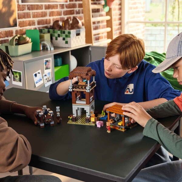 LEGO MİNECRAFT PİLLAGER KARAKOLU VE RAVAGER