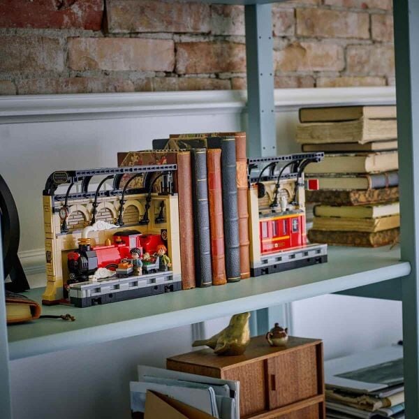 LEGO HARRY POTTER KİTAPLIK DEKORU HOGWART EKSPRESİ