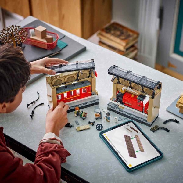 LEGO HARRY POTTER KİTAPLIK DEKORU HOGWART EKSPRESİ