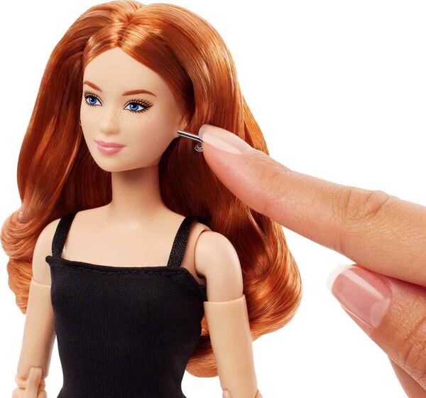 BARBİE BASICS İKONİK KOLEKSİYON BEBEKLER -KIZIL