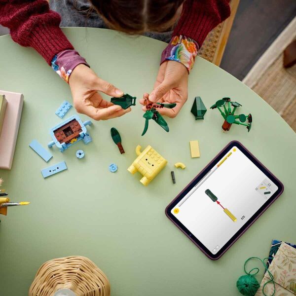 LEGO İCONİC BOTANİCALS MUTLU BİTKİLER 217 PRÇ