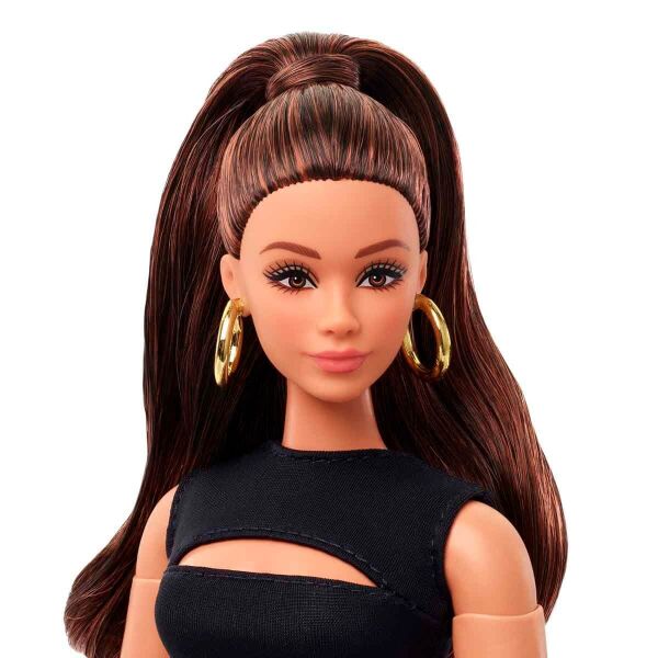 BARBİE BASICS İKONİK KOLEKSİYON BEBEKLER-SİYAHİ