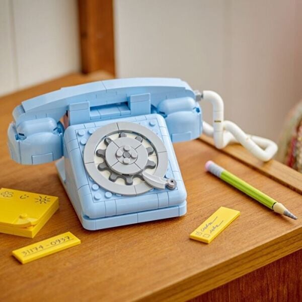 LEGO CREATOR 3 İN 1 RETRO TELEFON 383 PRÇ. +8 YAŞ