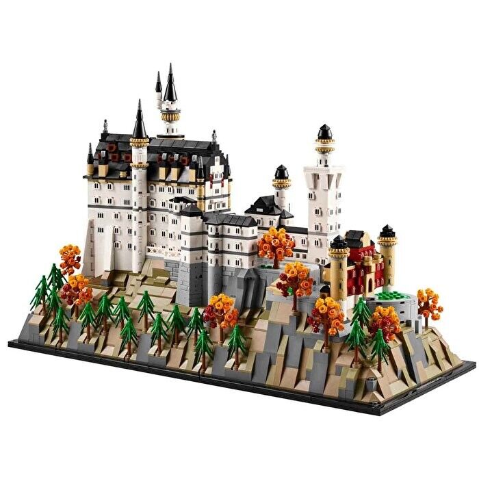 LEGO ARCHİTECTURE NEUSCHWANSTEİN ŞATOSU 3455 PRÇ +18 YAŞ