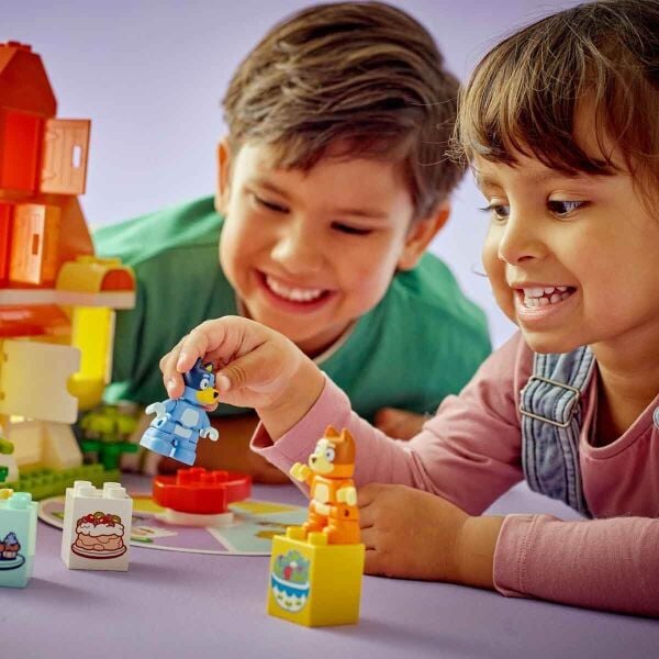 LEGO DUPLO BLUEY AİLESİNİN EVİ VE HAFIZA OYUNU PAARÇ+3 YAŞ