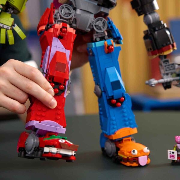 LEGO FORTNİTE MECHA TAKIM LİDERİ 2503 PRÇ. +18 YAŞ
