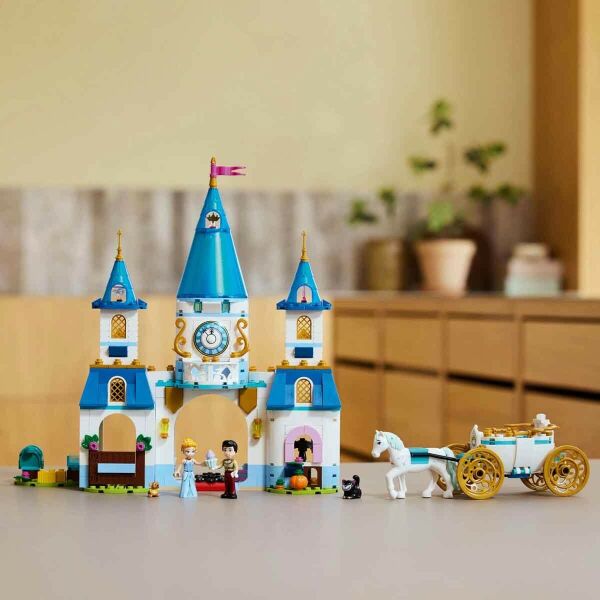 LEGO DISNEY SINDIRELLA ŞATO VE AT TAŞIYICI