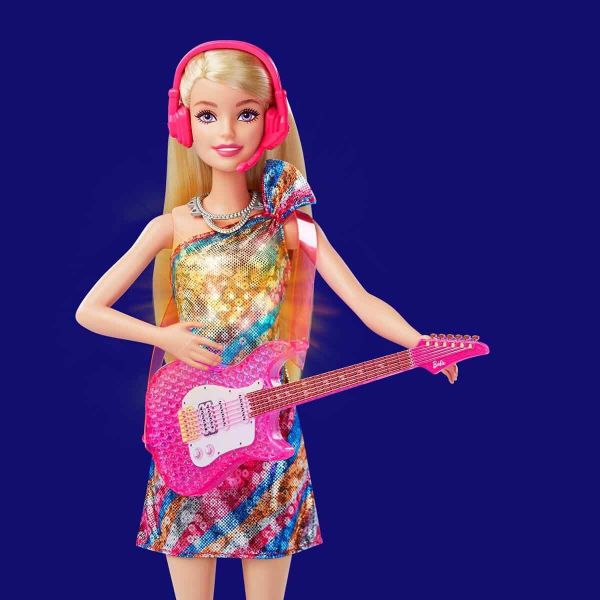 BARBİE MALİBU ŞARKICI BEBEK