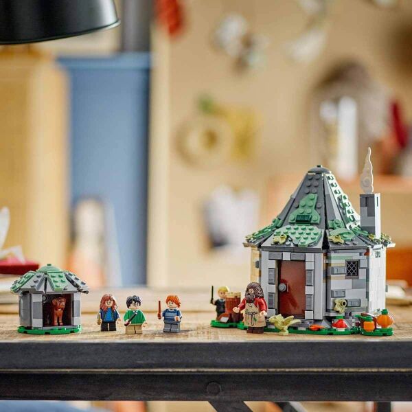 LEGO HARRY POTTER HADRIDS HUT UNEXPECTED VISIT