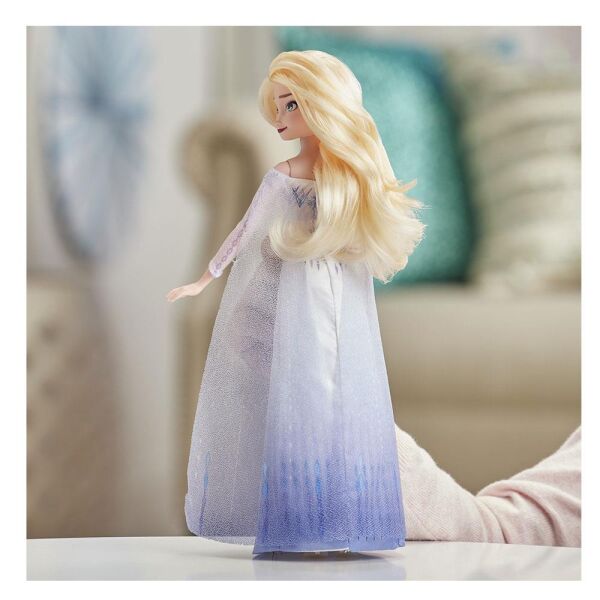 FROZEN 2 ŞARKI SÖYLEYEN KRALİÇE ELSA