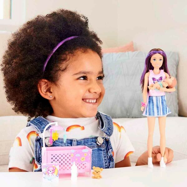 BARBİE SKIPPER BEBEK BAKICISI