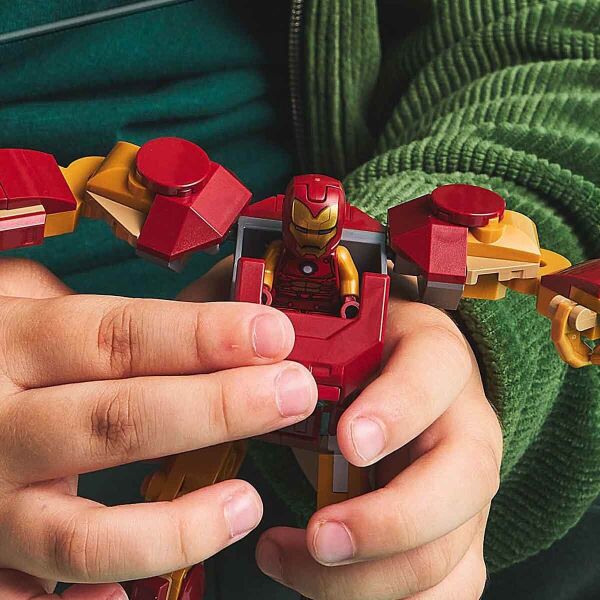 IRON MAN VE ULTRON