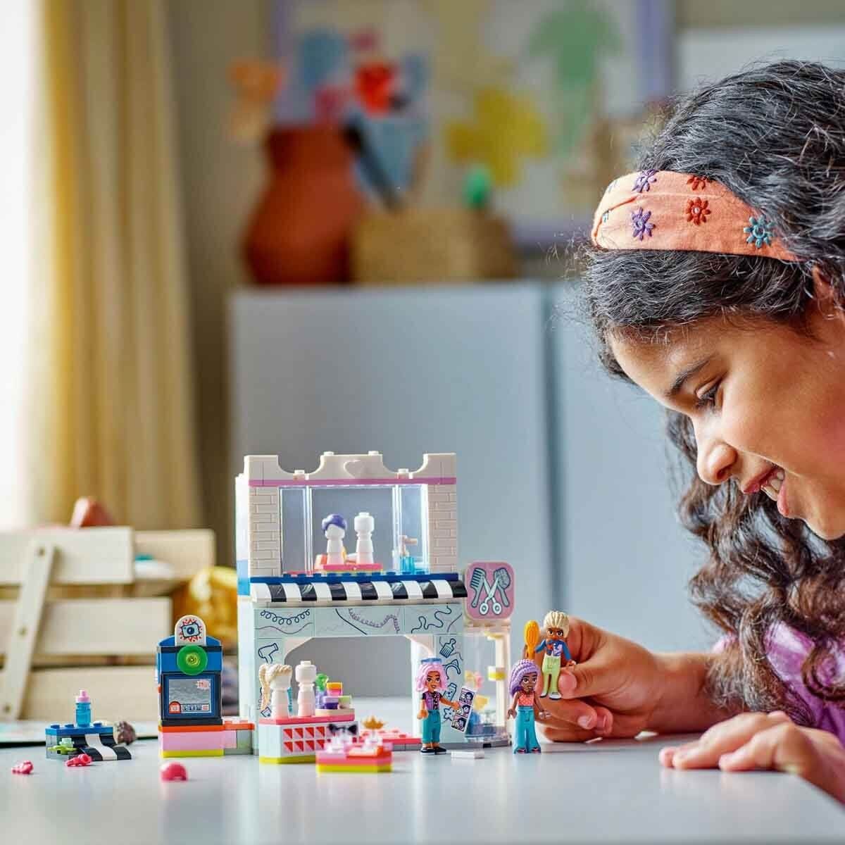 LEGO FRIENDS KUAFÖR VE AKSESUAR MAĞAZASI