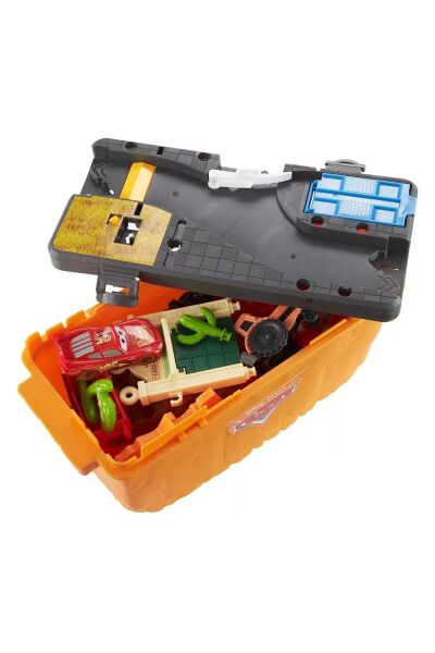 CARS YARIŞ HEYECANI OYUN SETİ