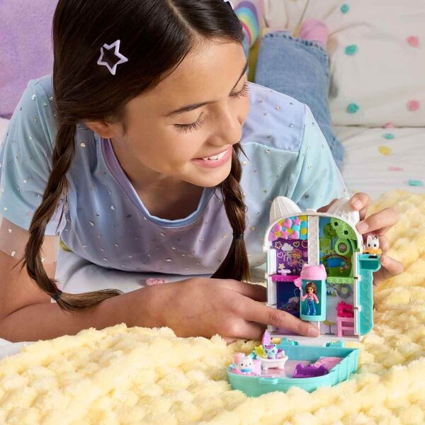POLLY POCKET GABBY NİN OYUNCAK BEBEK EVİ