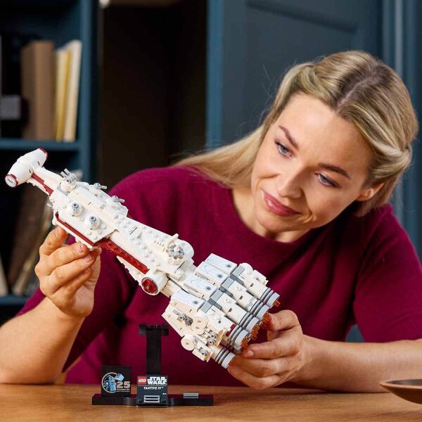 LEGO STAR WARS TANİVE IV