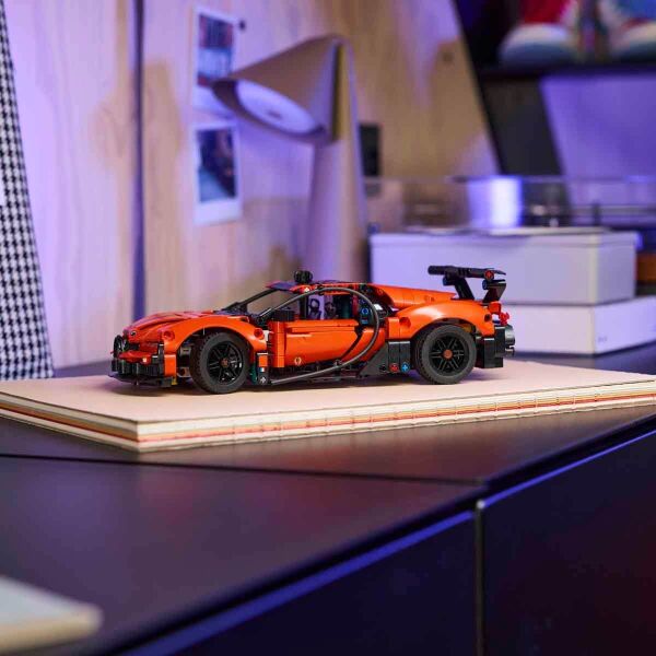 LEGO TECHNIC BUGATTİ CHİRON PUR SPORT 771 PRÇ.