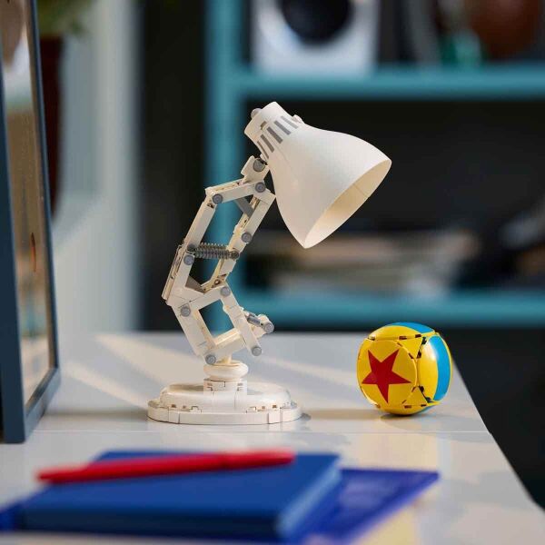 LEGO İDEAS DİSNEY PİXAR LUXO JR. 613 PRÇ +18 YAŞ