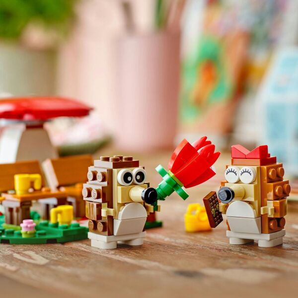 LEGO İCONİC KİRPİ PİKNİĞİ
