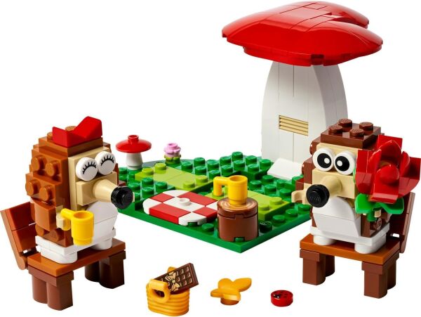 LEGO İCONİC KİRPİ PİKNİĞİ