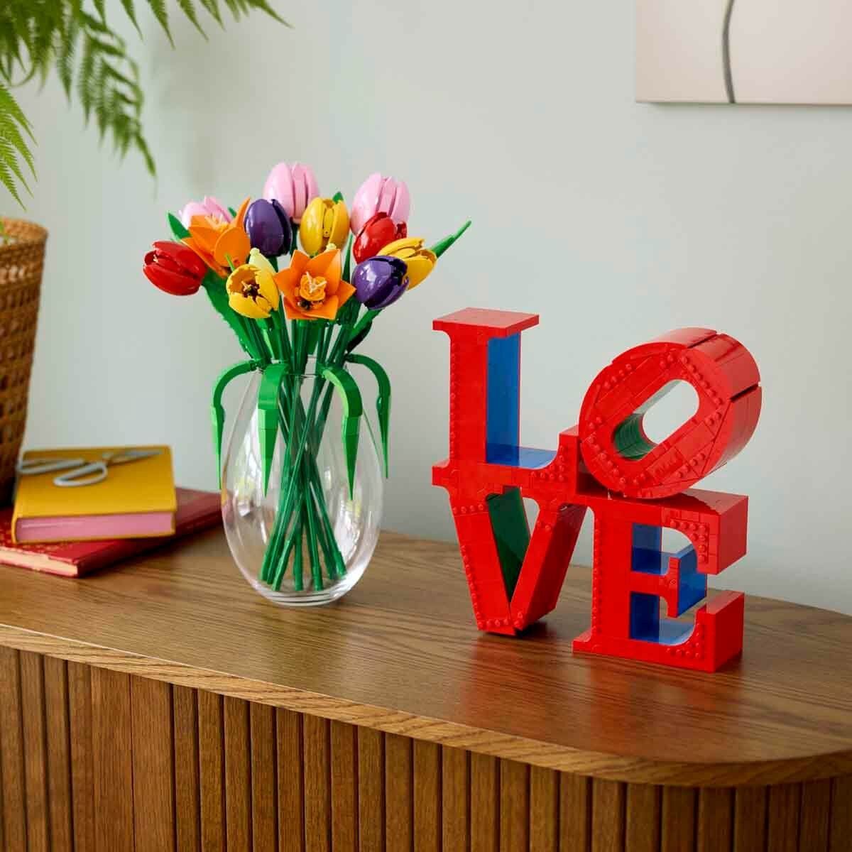 LEGO BOTANICALS LALE BUKETİ