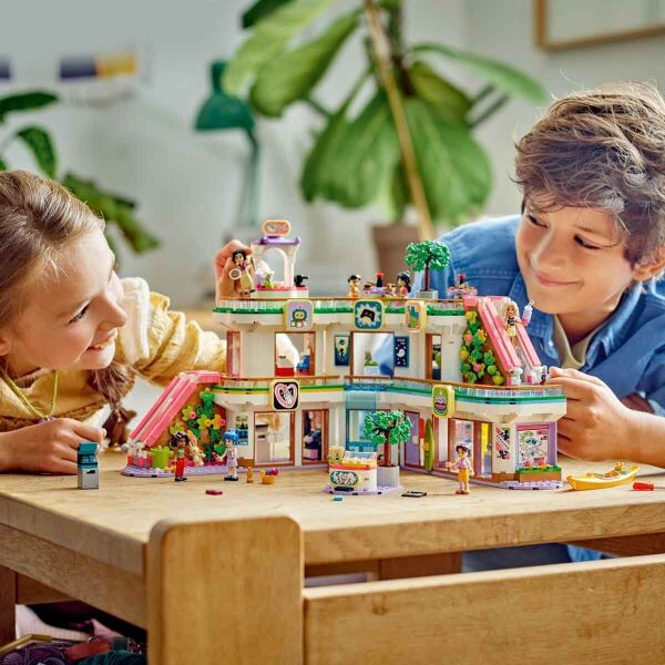FRIENDS HEARTLAKE CİTY ALIŞVERİŞ MERKEZİ