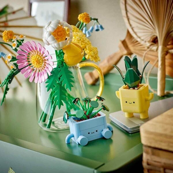 LEGO BOTANICALS YAZ ÇİÇEKLERİ BUKETİ
