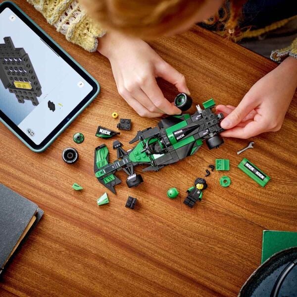 LEGO SPEED CHAMPIONS KICK SAUBER F1 C44