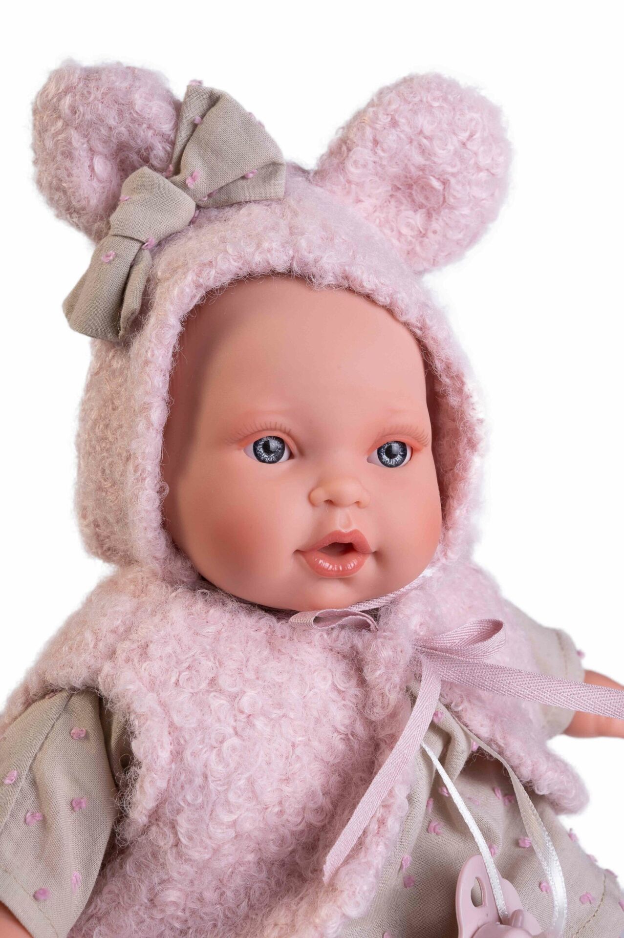 KİKA LAGRİMATİS CON CHALECO DE EROJİTAS