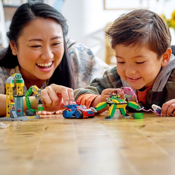 LEGO MARVEL SPİDEY DOKTOR OKTOPUSUN LABOR