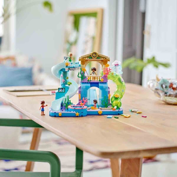 LEGO FRIEND HEARTLAKE CITY WATER PARK