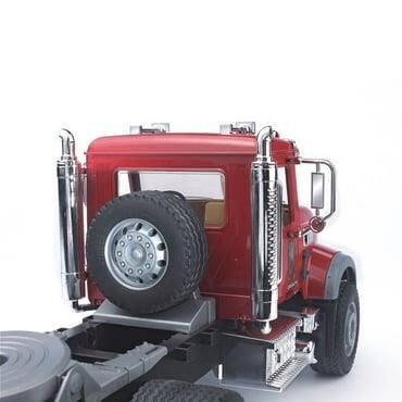 MACK JCB TAŞIYAN TIR