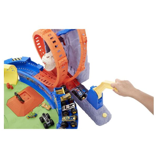 HW VOLKANİK ALANDA MACERA