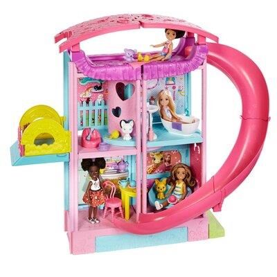 BARBİE AİLESİ CHELSA OYUN EVİ