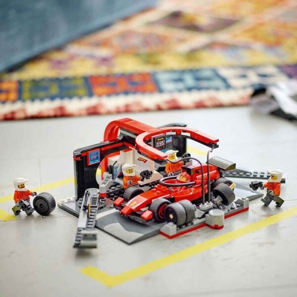 LEGO CITY F1 PITSTOP VE EKİBİ