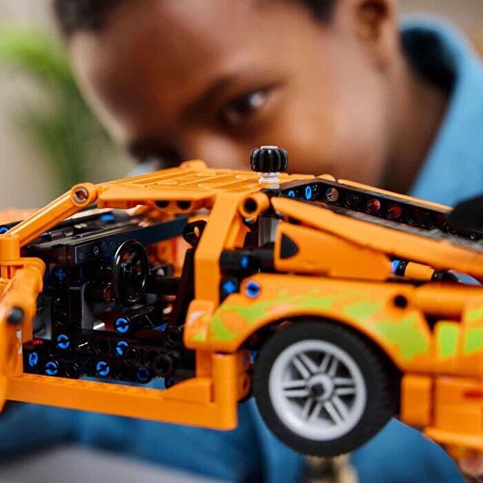LEGO TECHİC FAST AND FURİOUS TOYOTA SUPRA