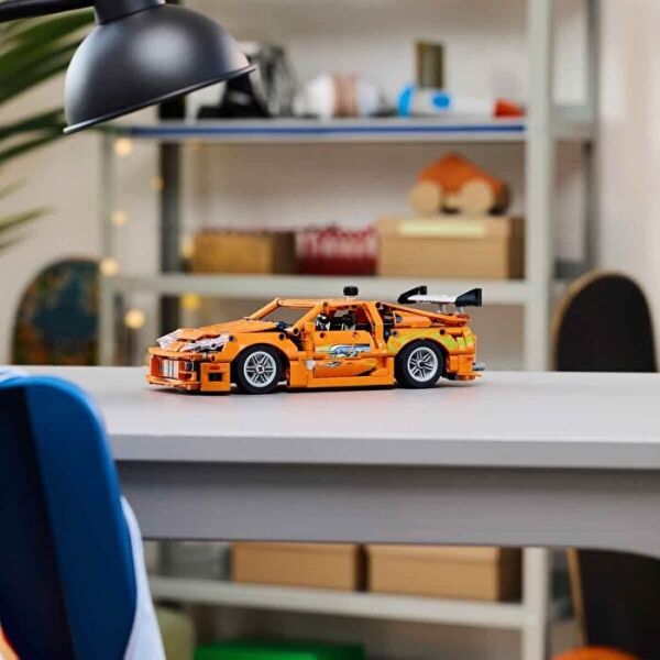 LEGO TECHİC FAST AND FURİOUS TOYOTA SUPRA